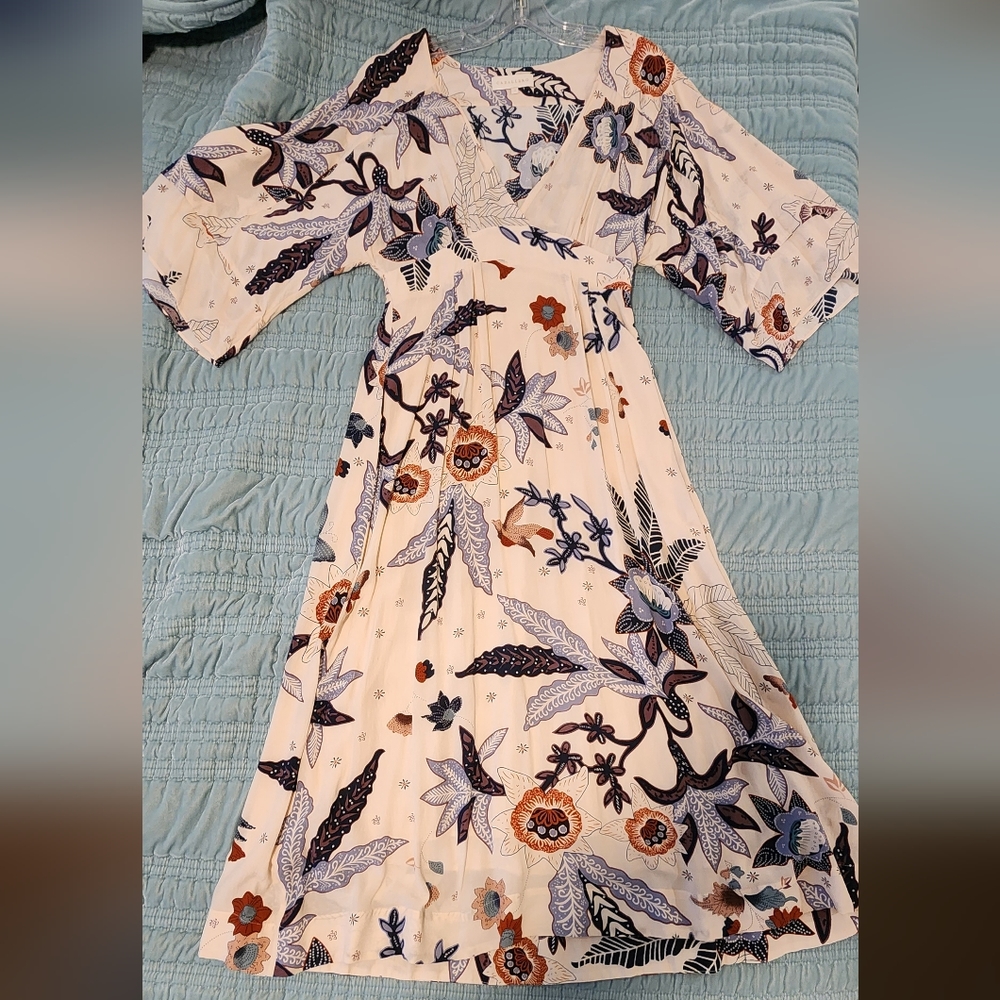 Caballero Deep V-Neck Floral Midi Dress Size Small